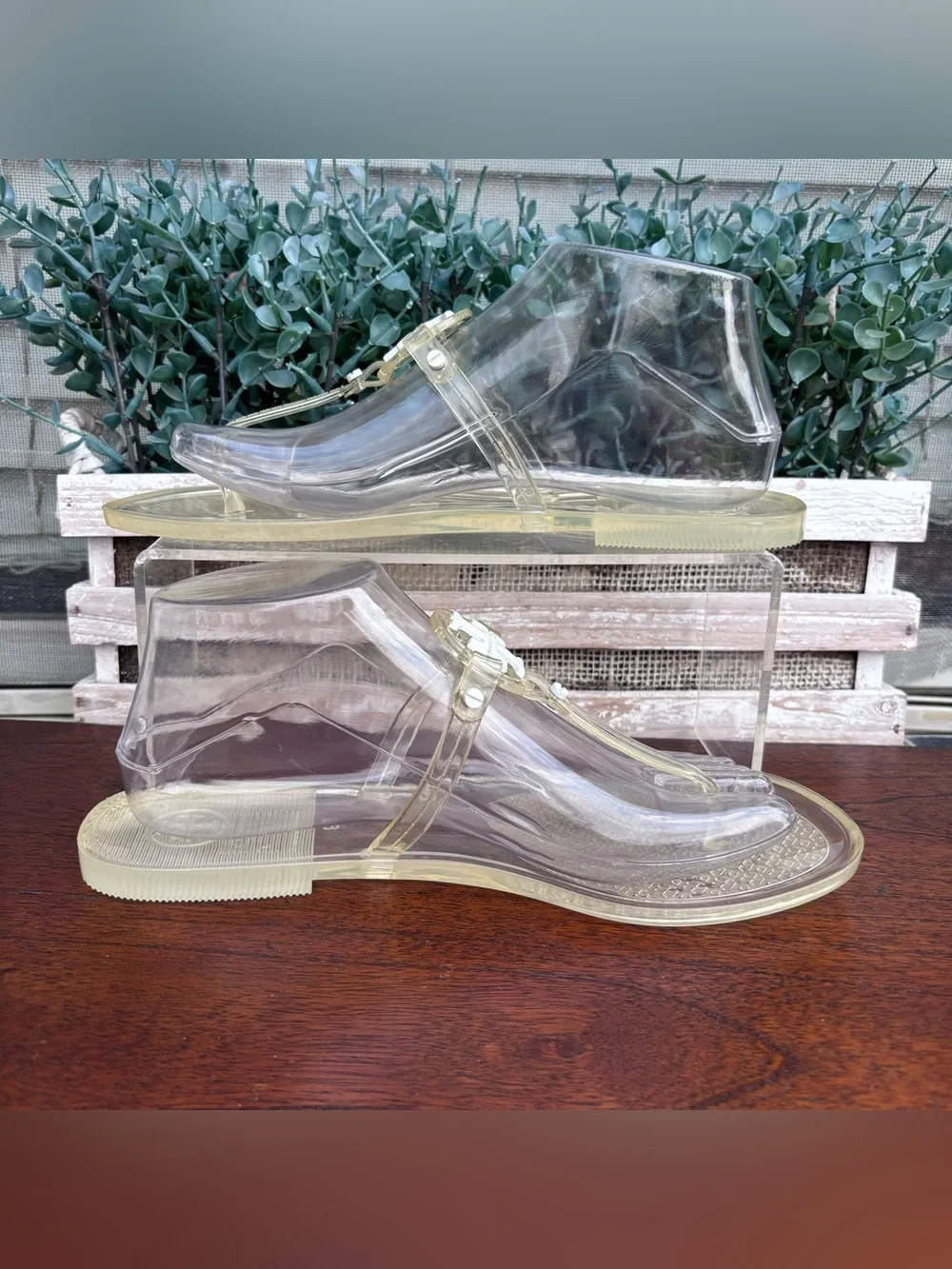 Tory Burch Logo Clear Jelly Flip Flops Flat Sandals